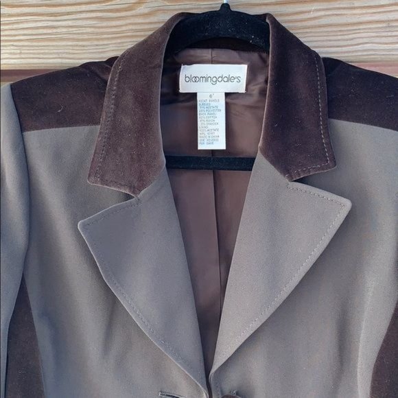 Bloomingdale's Brown Blazer with Black Accents - Picture 2 of 5